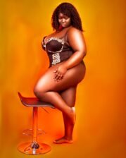 Skynni bon cuit à Faya baizz sans capot sexcam déplacement dormant